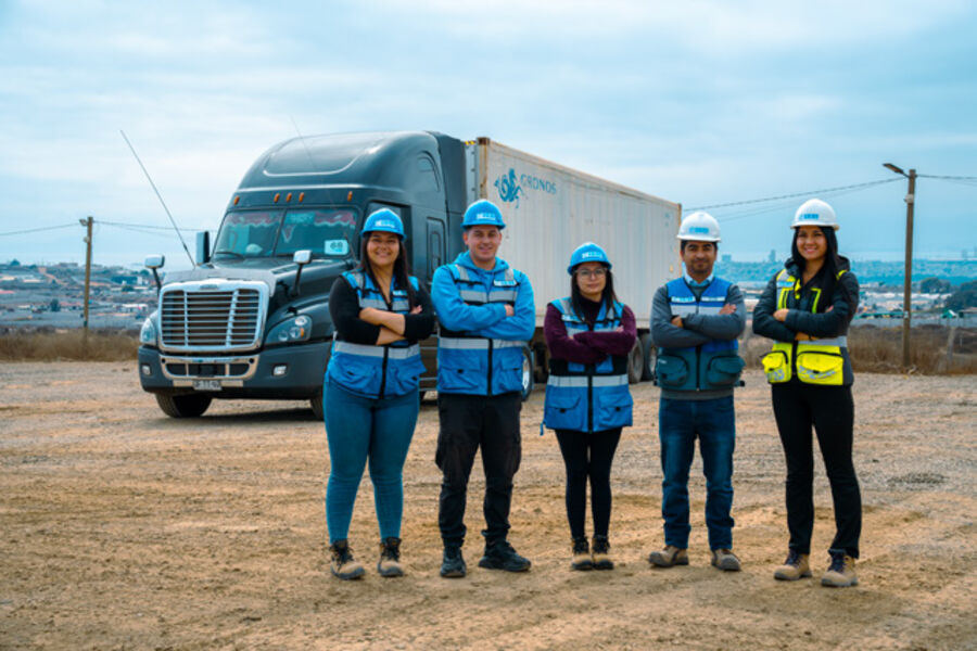 Equipo de profesionales de SSL en terreno